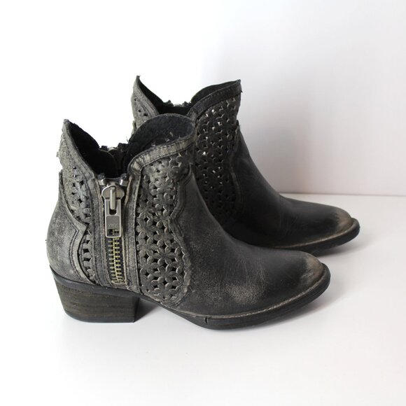 Circle G Corral Ankle Boots Cowhide Leather Cut Out distressed black Women's 5.5 - Picture 5 of 14